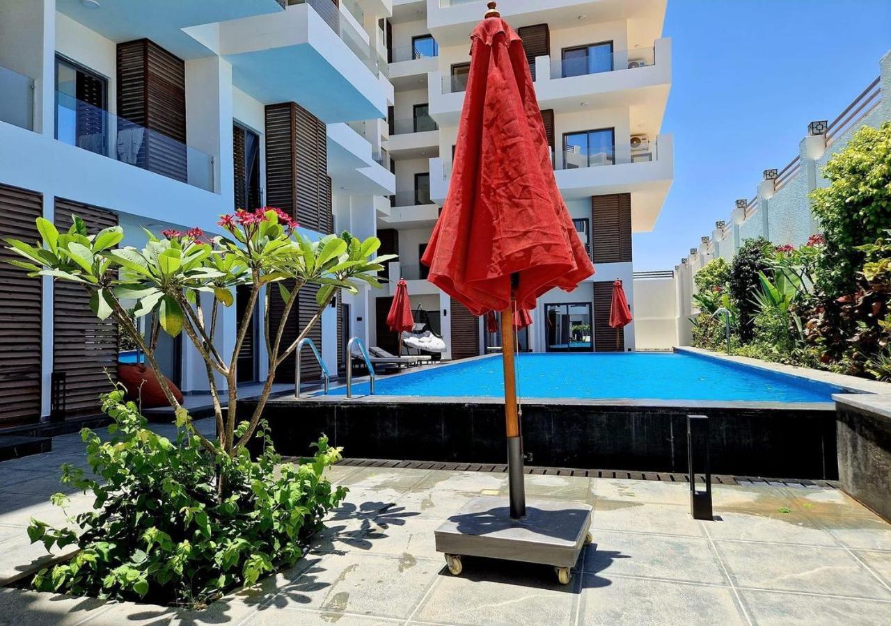 Sanctuary Sunlit Hurghada Haven With 4 Pools, Rooftop Sunsets & Gourmet Bites Steps Away Esterno foto