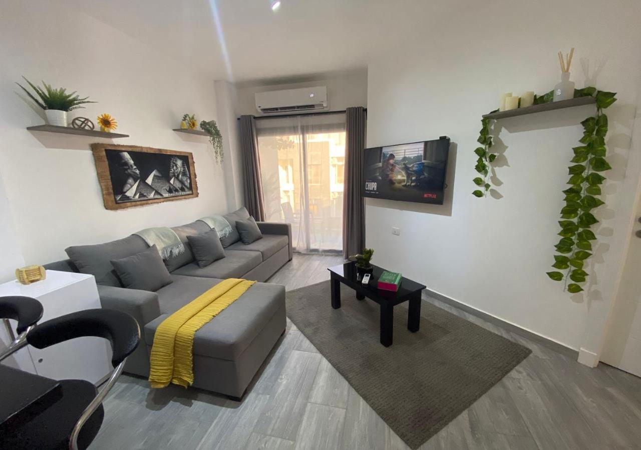 Sanctuary Sunlit Hurghada Haven With 4 Pools, Rooftop Sunsets & Gourmet Bites Steps Away Esterno foto